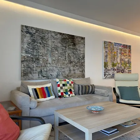 Harbor Light Getaway - Eaw Homes Marbella